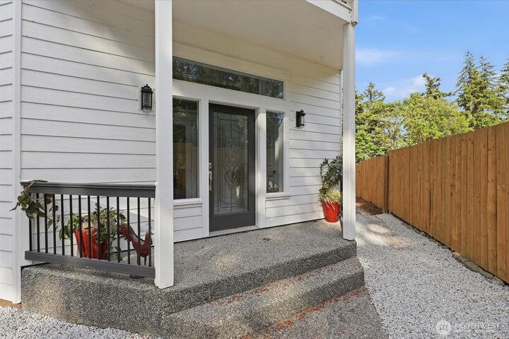 Property Photo: 108 N Livingston Bay Road WA 98282