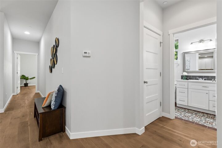 Property Photo: 1212 9th Avenue SE WA 98501