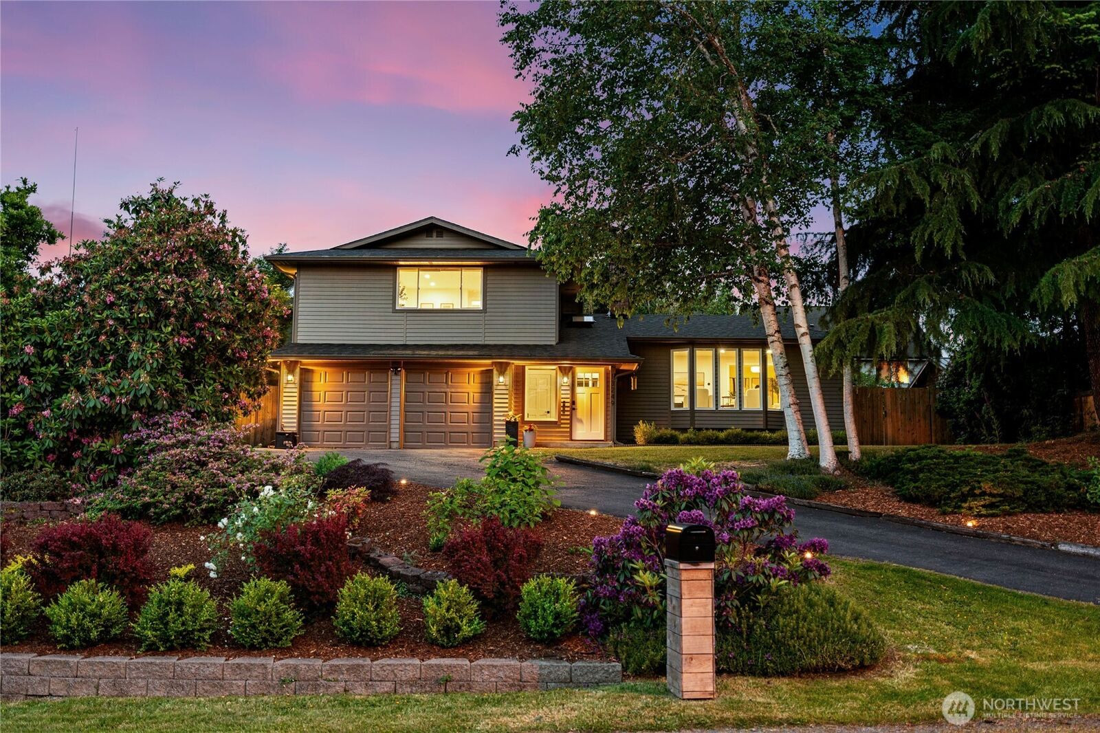 Property Photo:  13249 SE 261st Street  WA 98042 
