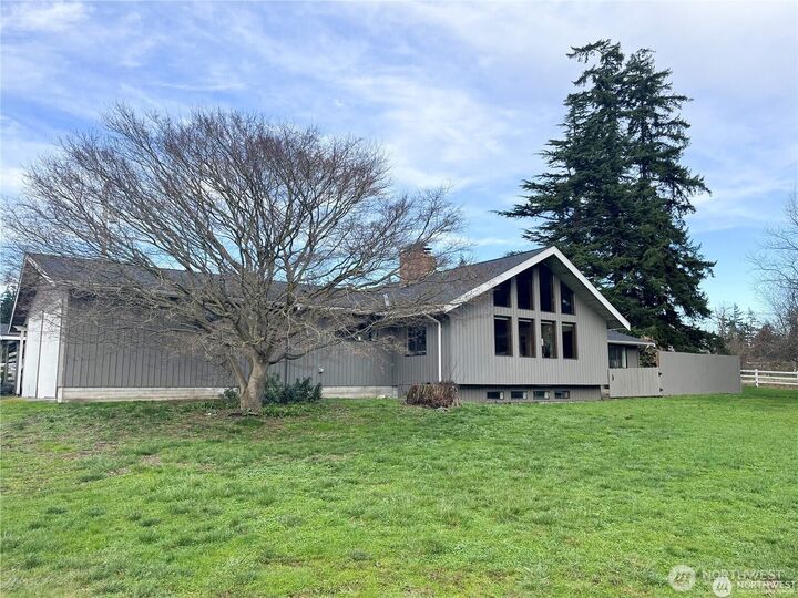Property Photo:  615  Arrowhead Road  WA 98282 
