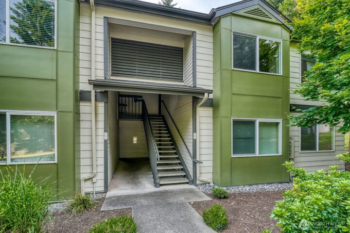 Property Photo:  31500  33rd Place SW C204  WA 98023 