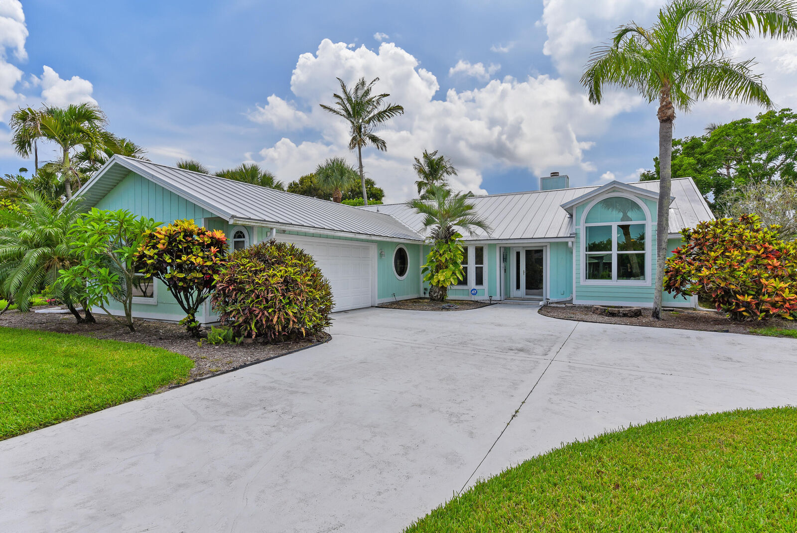Property Photo:  4240 SE Happy Lane  FL 34997 