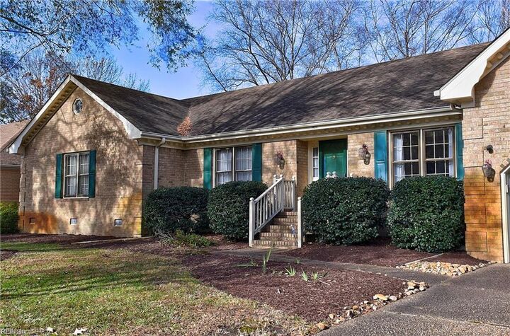 Property Photo: 1924 Grayfalcon Dr VA 23518