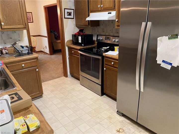 Property Photo:  1124 Lowland Cottage Ln  VA 23454 