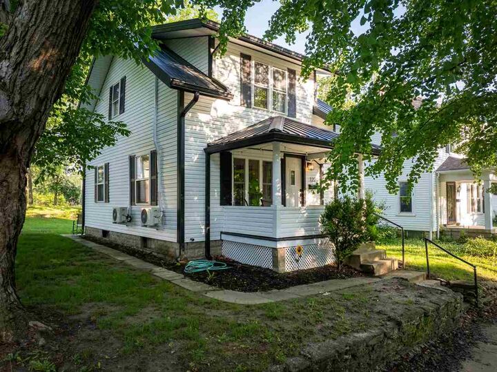 Property Photo:  122 SW 7th Street  IN 47374 