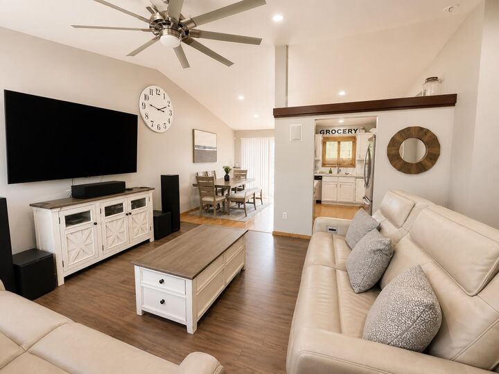 Property Photo: 11850 W Neville Ct KS 67205