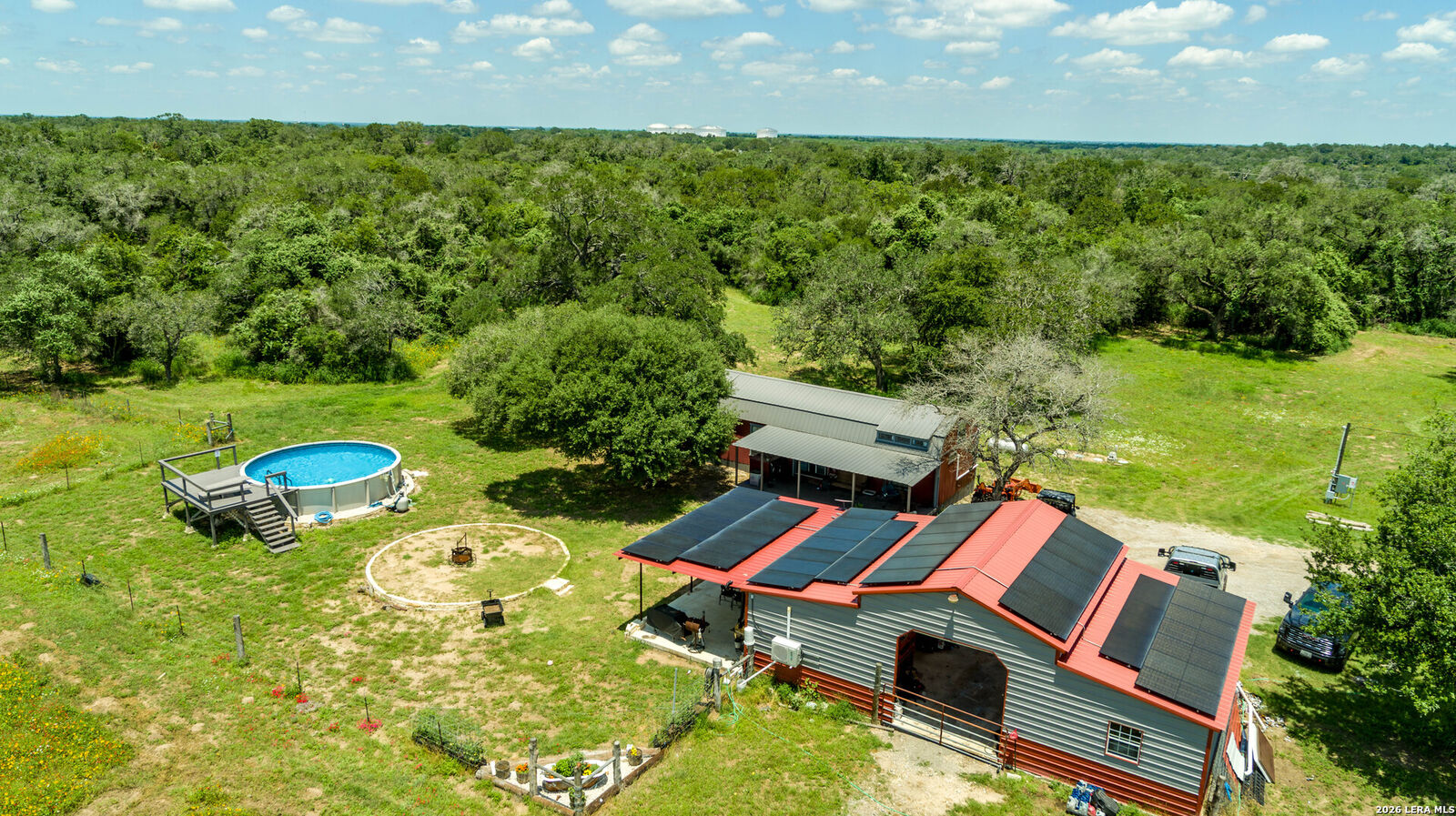 Property Photo: 9393 E US Highway 87 TX 77994