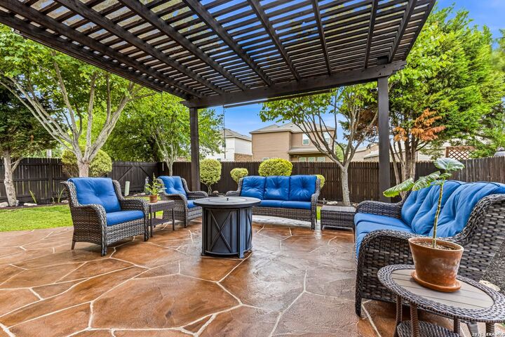Property Photo:  7911 Cimarron Rnch  TX 78254 