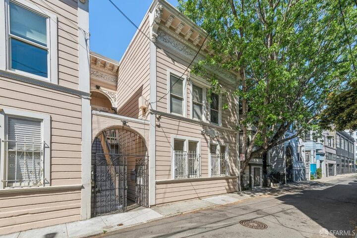 Property Photo:  42-44 Sumner Street  CA 94103 