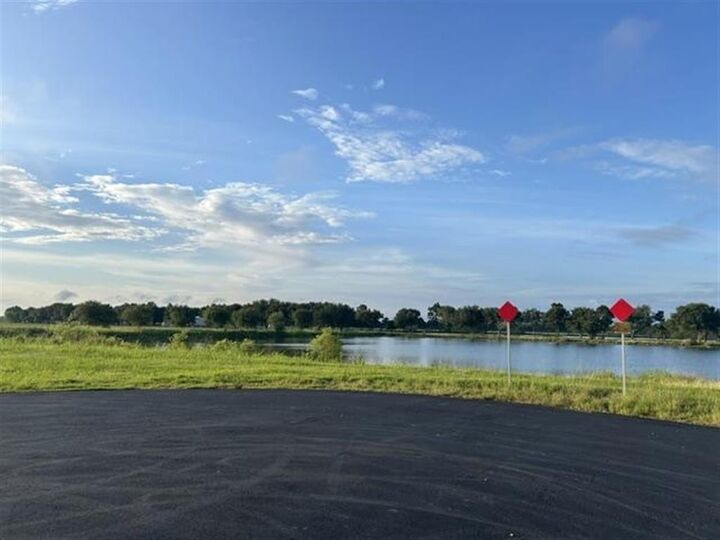 Property Photo: 5110 Silver Willow Court LA 70647