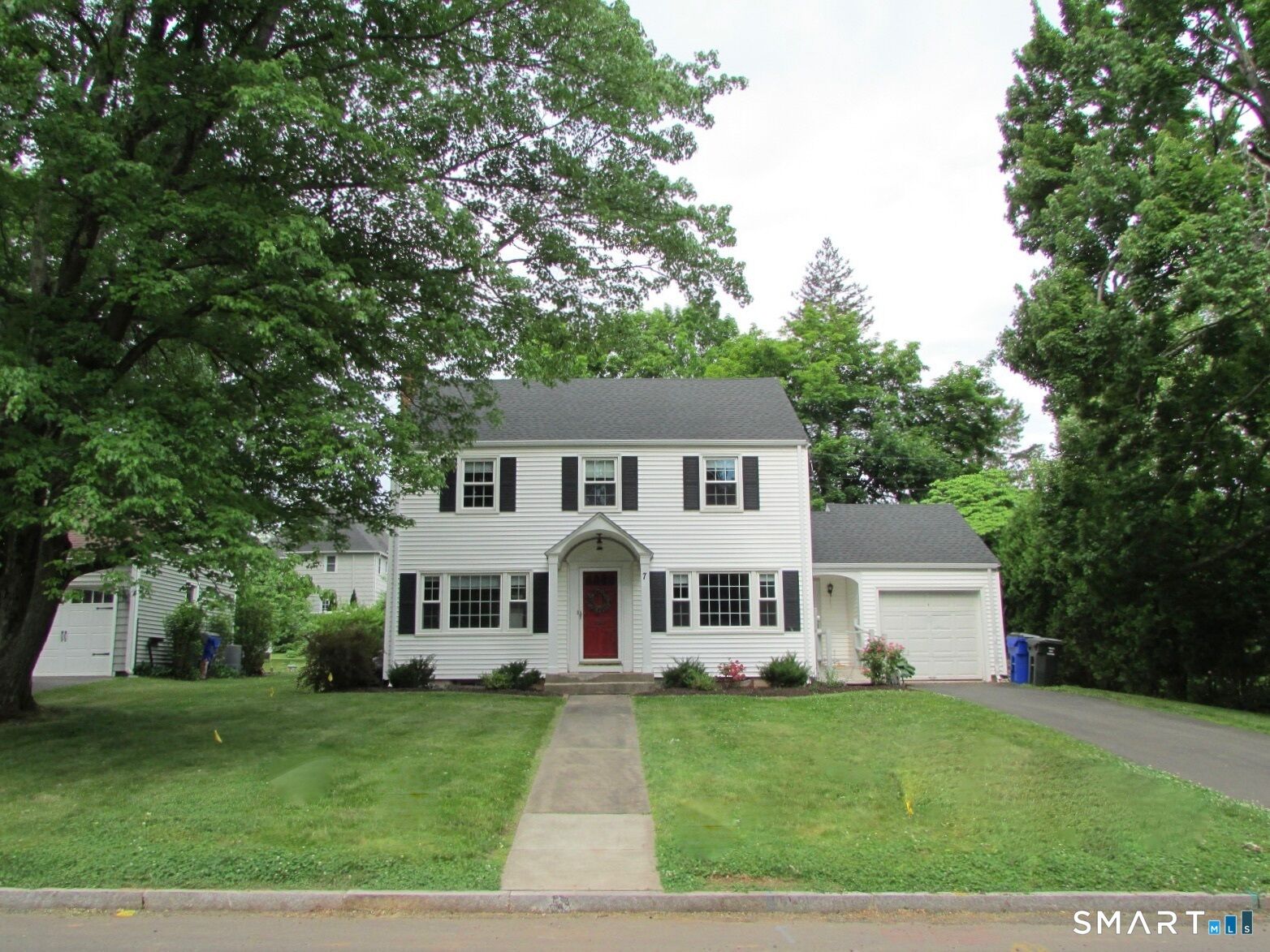 Property Photo:  7 Owings Road  CT 06107 