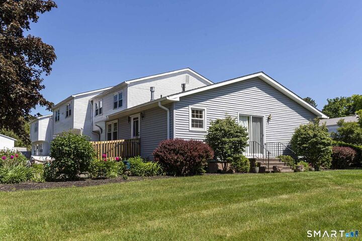 Property Photo:  27 Esquire Drive A  CT 06042 