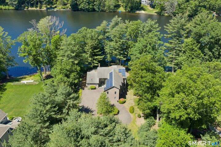 Property Photo: 141 Canoe Brook Road CT 06611