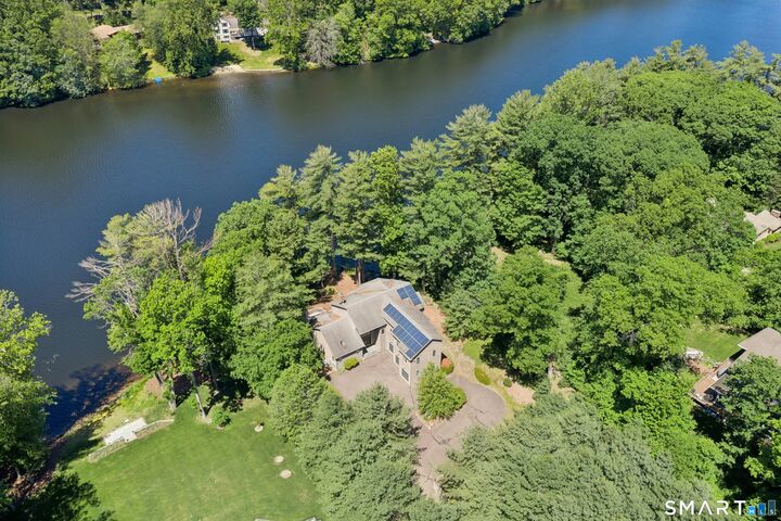 Property Photo: 141 Canoe Brook Road CT 06611