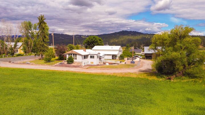 Property Photo:  13014 E Mt Spokane Park Dr  WA 99021 