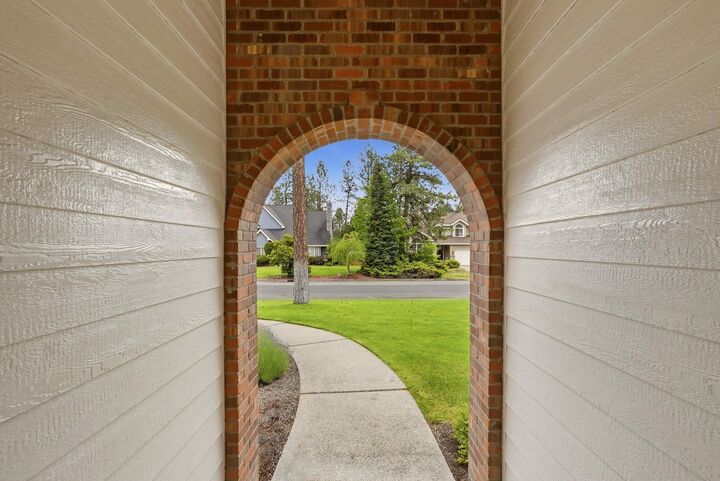 Property Photo: 15111 N Edencrest Dr WA 99208