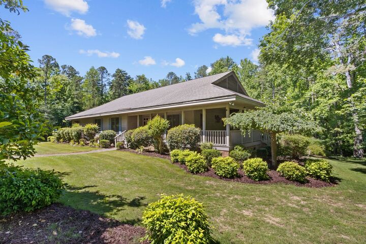 Property Photo:  109 Indian Creek Road  SC 29302 