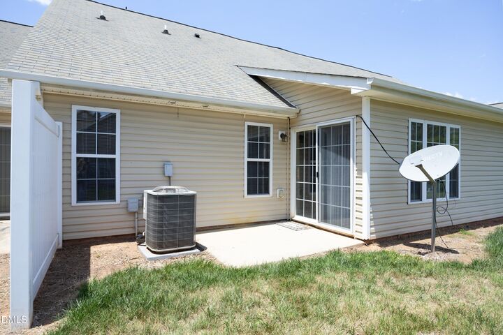 Property Photo: 11381 Clubhaven Place 102 NC 27617