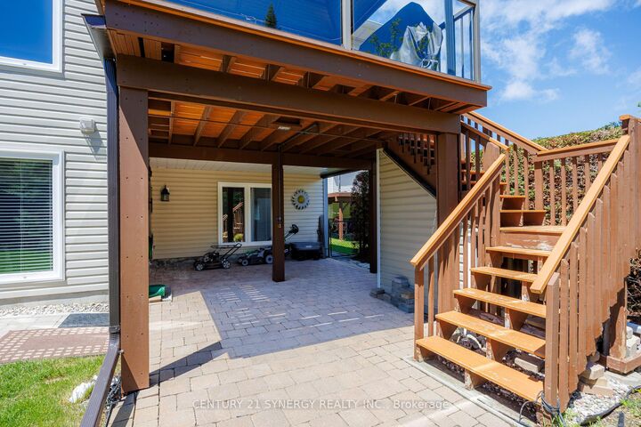 Property Photo:  30 Morris Street  ON K7C 4M9 