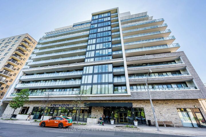 3018 Yonge Street 814 — photo 1