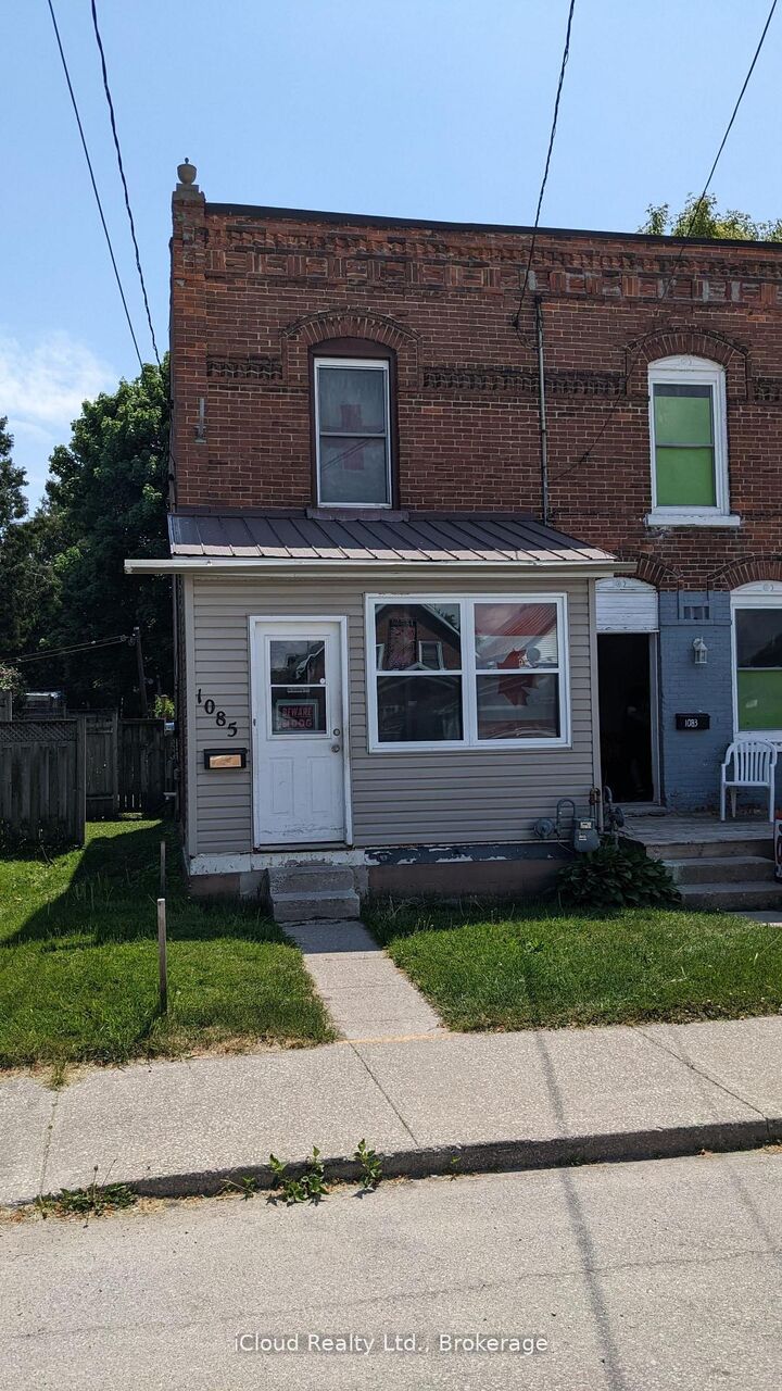 Property Photo: 1085 3rd A Avenue E ON N4K 2L1