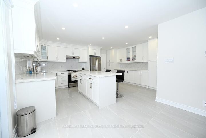 Property Photo: 88 Bayshore Drive ON L0K 1B0