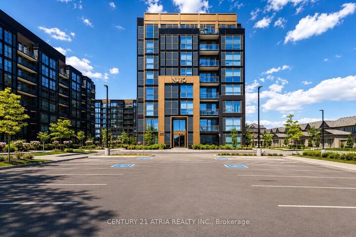 Property Photo: 2343 Khalsa Gate Ph811 ON L6M 5R6