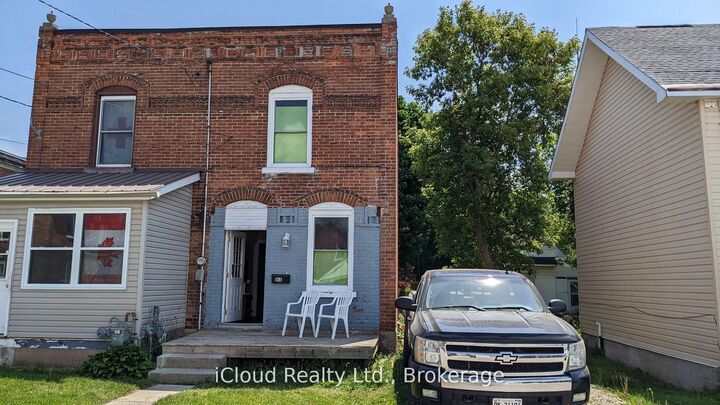 1083 3rd A Avenue E — photo 1