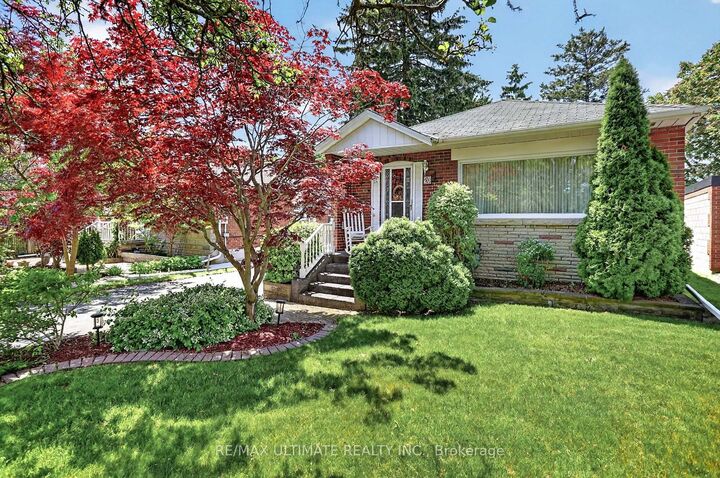 20 Corinne Crescent — photo 1