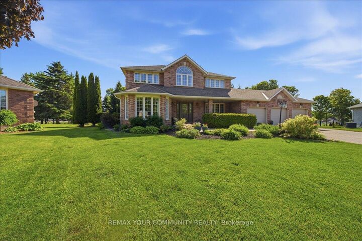 14 Oxford Court — photo 1