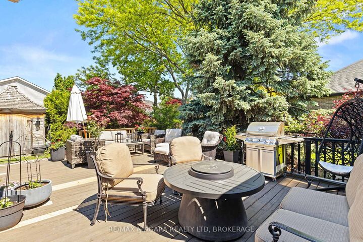 Property Photo: 611 Victoria Street ON L0S 1J0