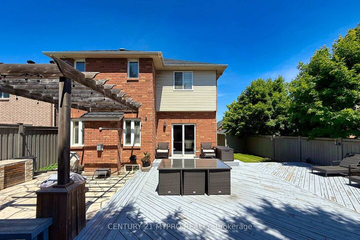 Photo de la propriété: 2587 Carberry Way ON L6M 4R8