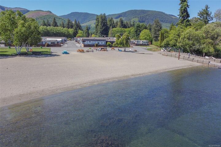 Property Photo: 6855 Park Ave #6 BC V0R 1G0