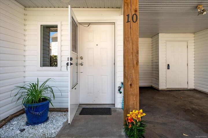 Property Photo:  711 Malone Rd #10  BC V9G 1S4 
