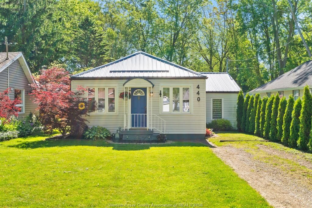 Property Photo: 440 Jackson ON N0R 1G0