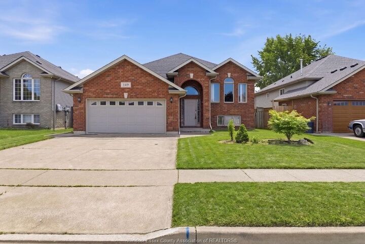 149 Amy Croft Drive — photo 1