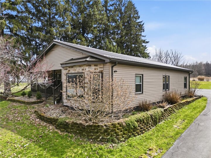 Property Photo:  4277 Marr Rd  PA 16143 