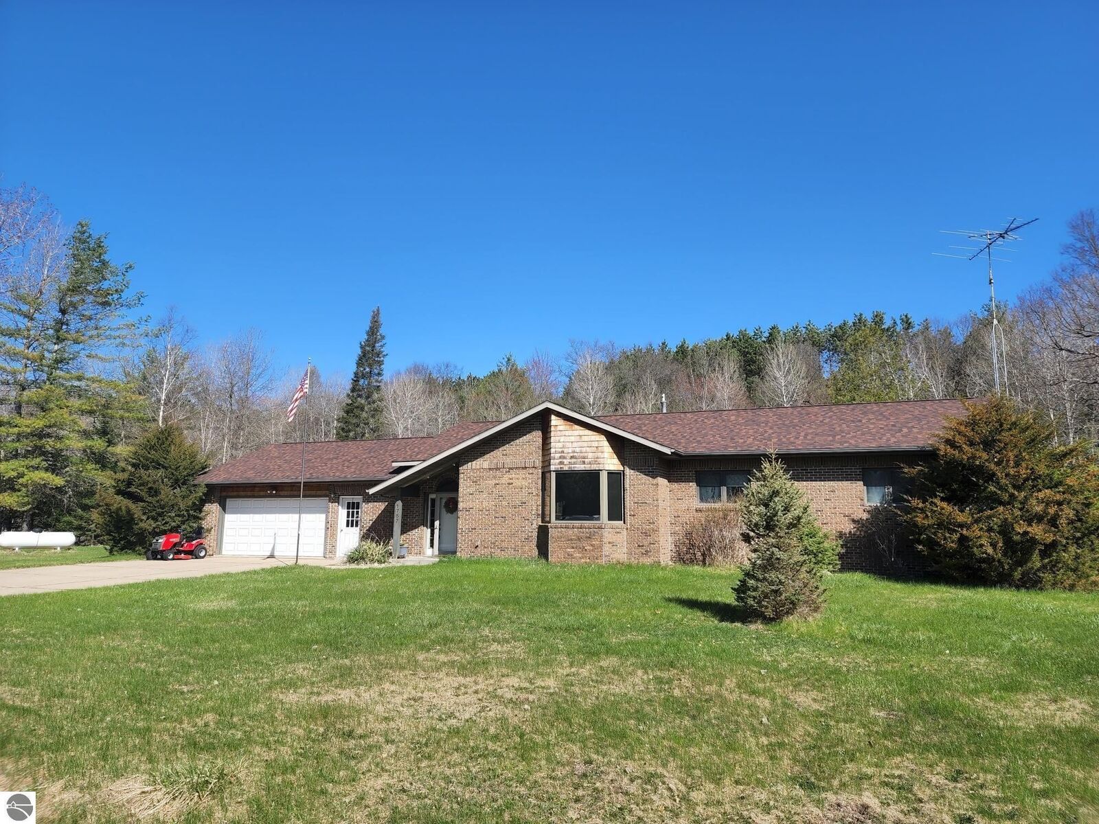 Property Photo:  1757 Dewitt Trail  MI 48653 