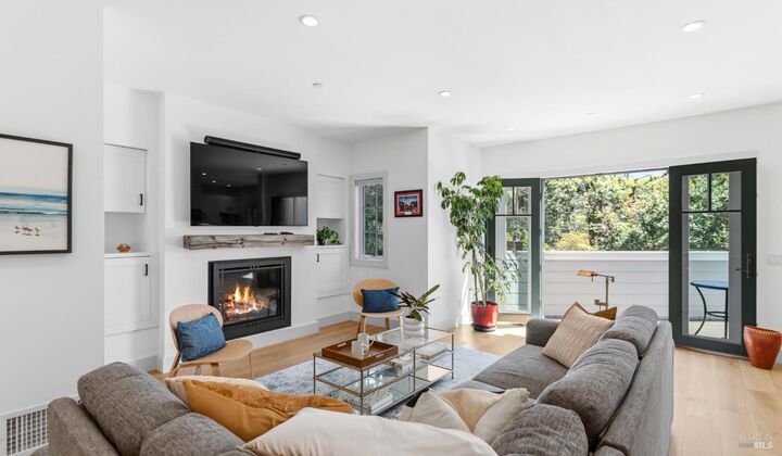 Property Photo:  15 Acacia Road  CA 94930 