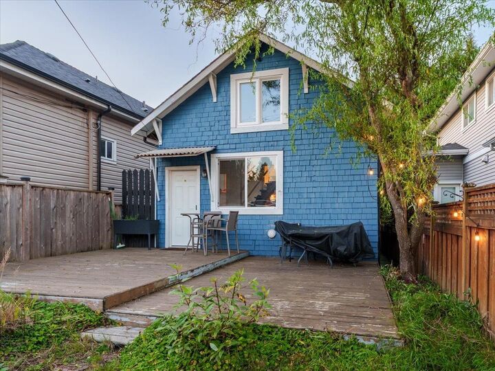 Property Photo: 1016 Tenth Avenue BC V3M 3H6