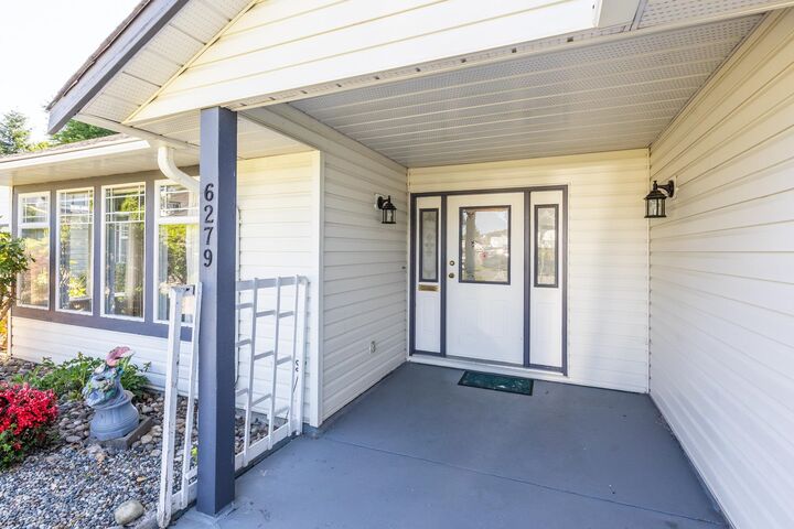 Property Photo: 6279 171 Street BC V3S 7K4