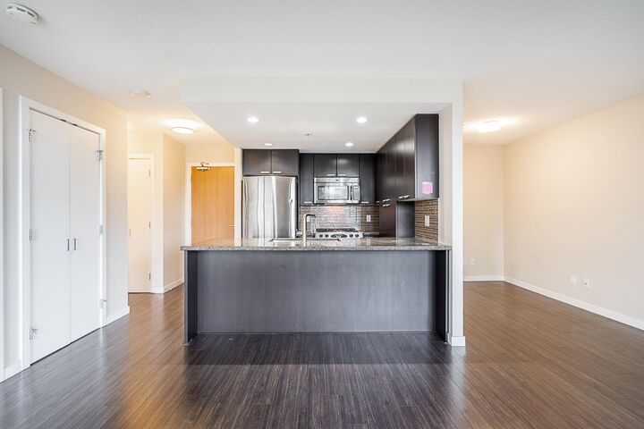 Property Photo: 2232 Douglas Road 1705 BC V5C 0G9