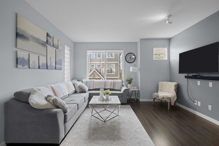 Property Photo: 31032 Westridge Place 49 BC V2T 0C6