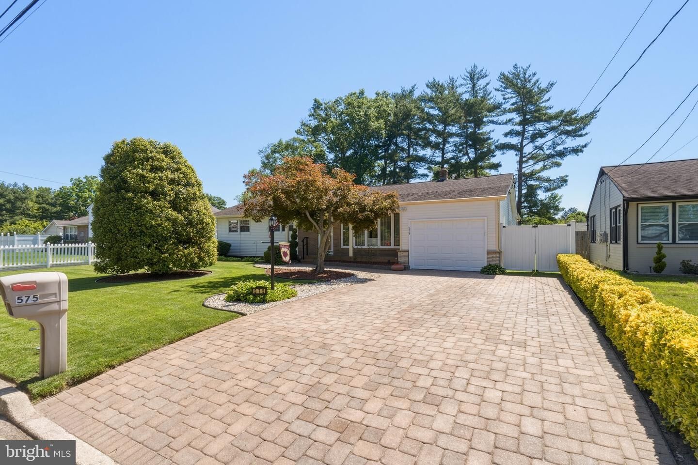 Property Photo:  575 Royal Drive  NJ 08360 