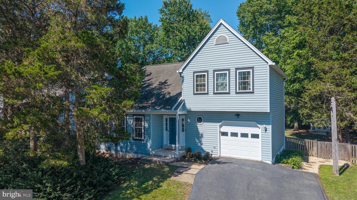 Property Photo:  4350 Silas Hutchinson Drive  VA 20151 