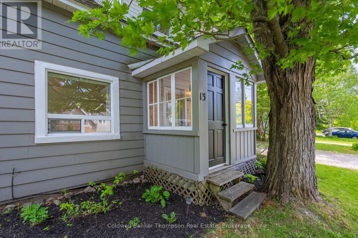 Property Photo:  13 Johanna Street  ON P1H 1T9 