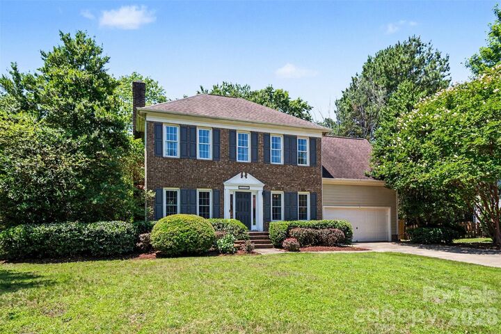 Property Photo: 14010 Merganzer Court NC 28273