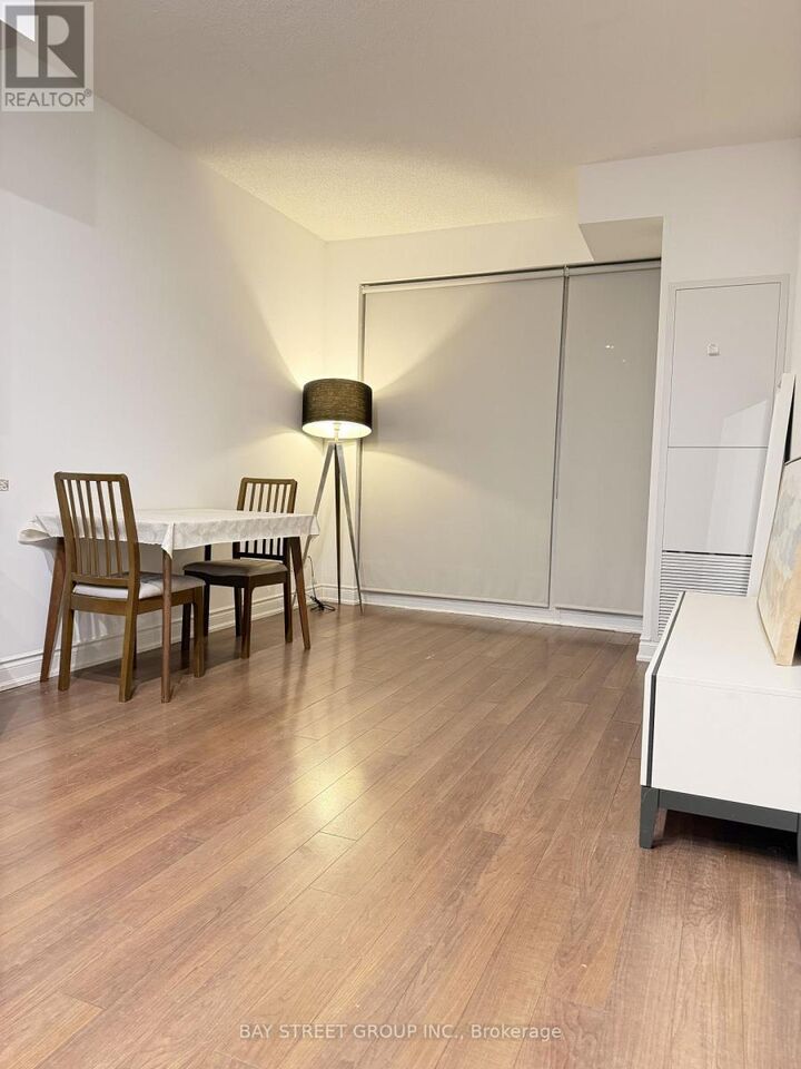 Property Photo:  38 Cedarland Drive 601  ON L6G 0G7 