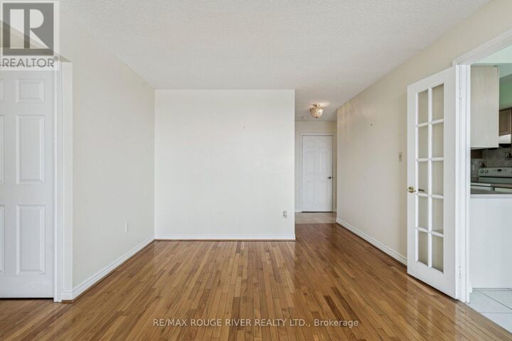 Property Photo:  125 Omni Drive 1136  ON M1P 5A9 