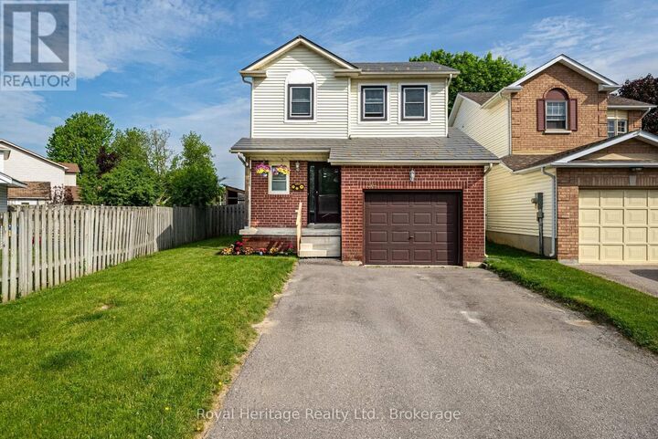 Property Photo:  34 Burnham Boulevard  ON L1A 4H5 